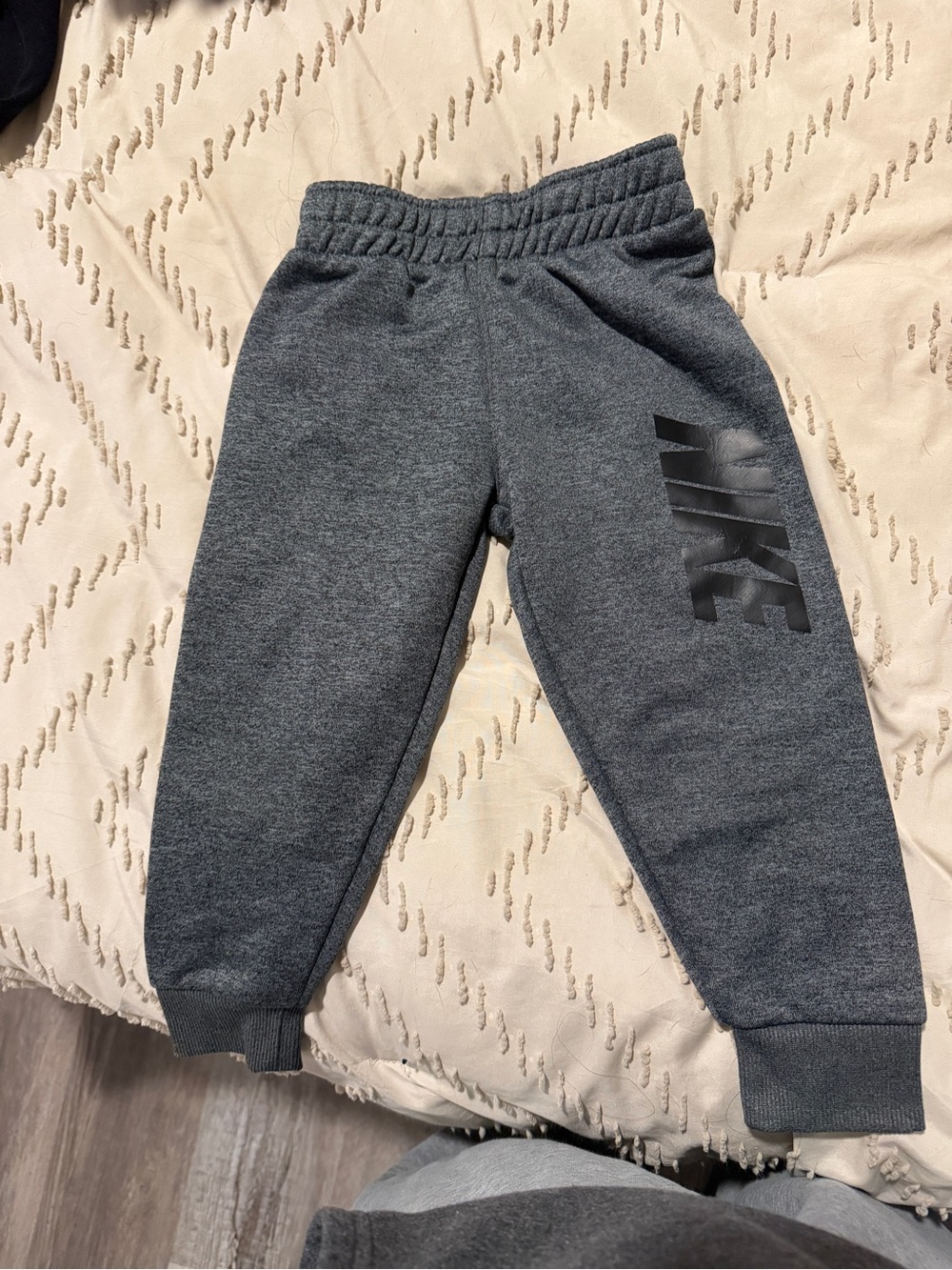 Nike Kids Charcoal Gray Sweatpants with Side Logo